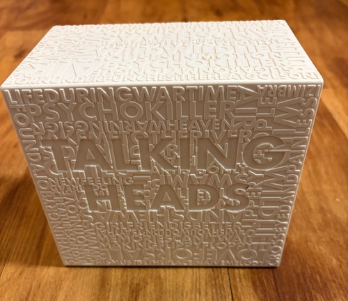 Talking heads 2005 - heads, brick